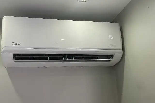 Air conditioning servicing in Teesside Clean, freshly serviced wall-mounted air conditioning unit